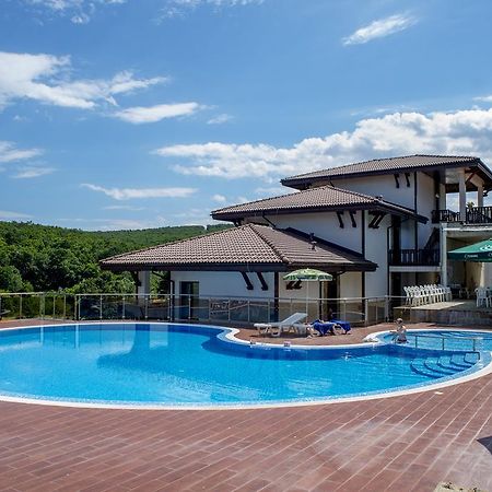 St George Apartcomplex Shkorpilovtsi Bagian luar foto