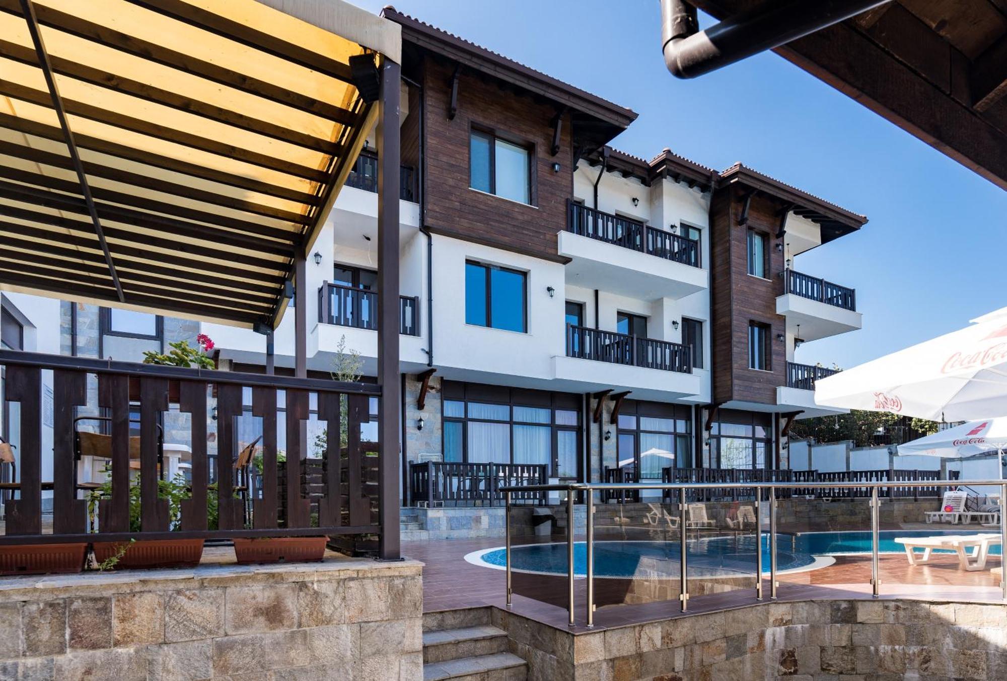 St George Apartcomplex Shkorpilovtsi Bagian luar foto