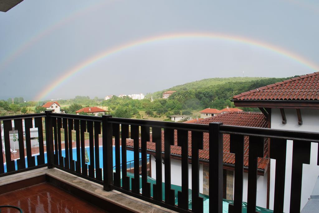St George Apartcomplex Shkorpilovtsi Bagian luar foto