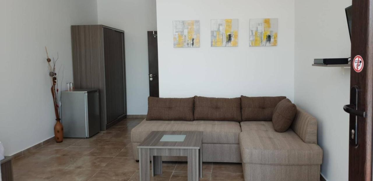St George Apartcomplex Shkorpilovtsi Bagian luar foto