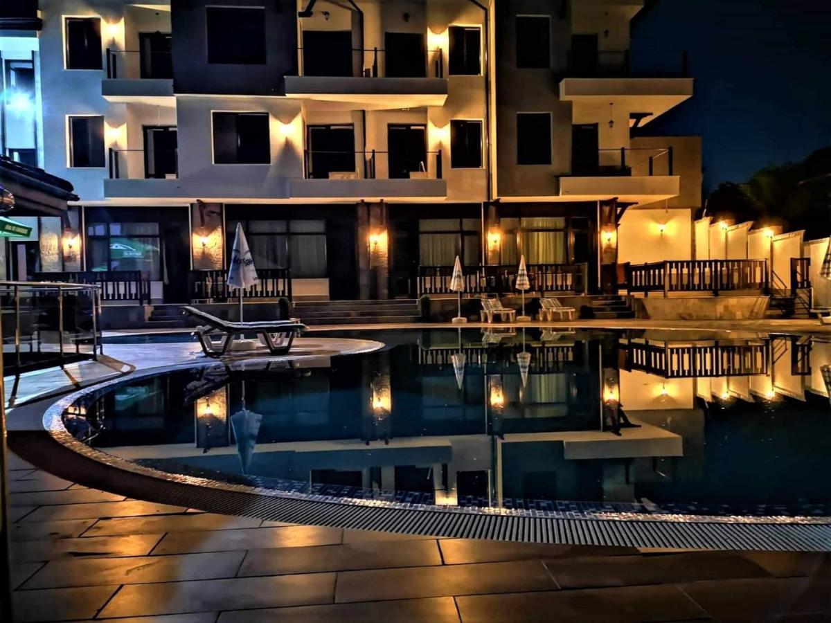 St George Apartcomplex Shkorpilovtsi Bagian luar foto