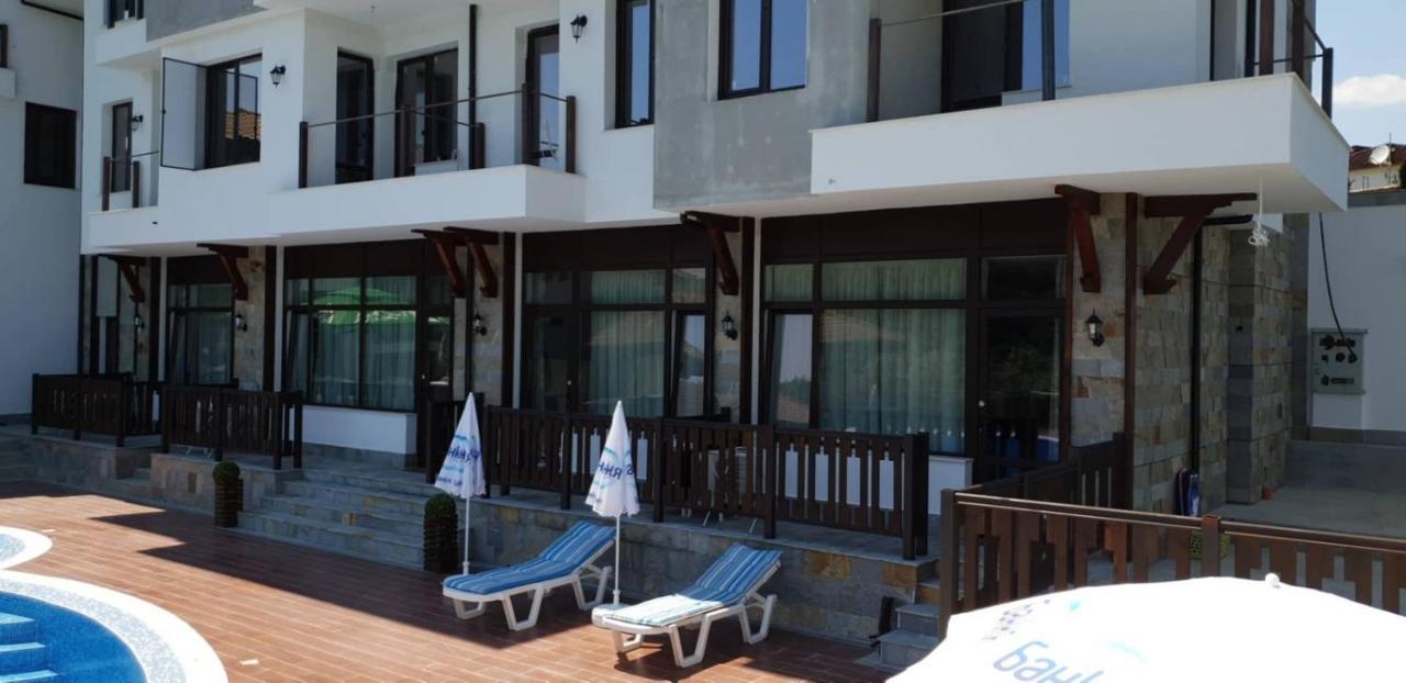 St George Apartcomplex Shkorpilovtsi Bagian luar foto