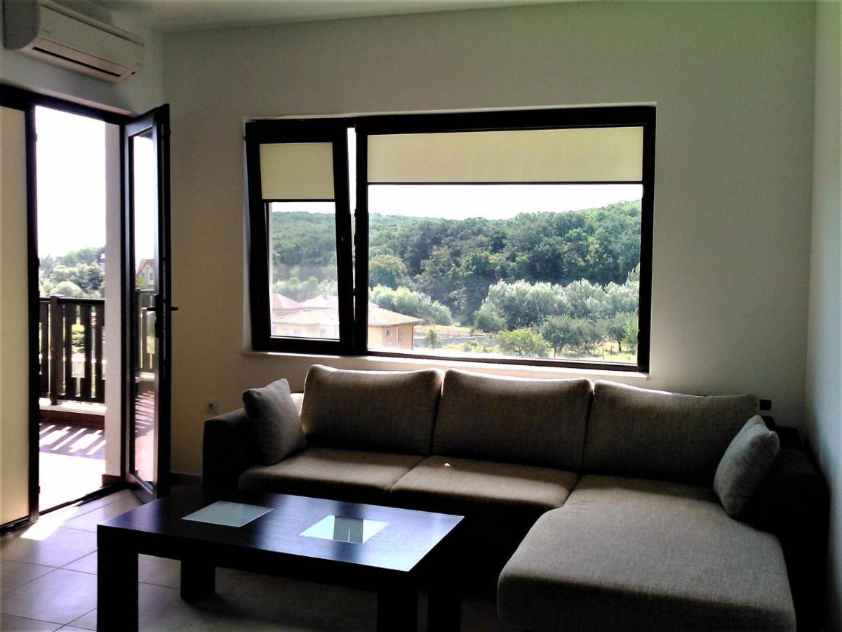 St George Apartcomplex Shkorpilovtsi Bagian luar foto